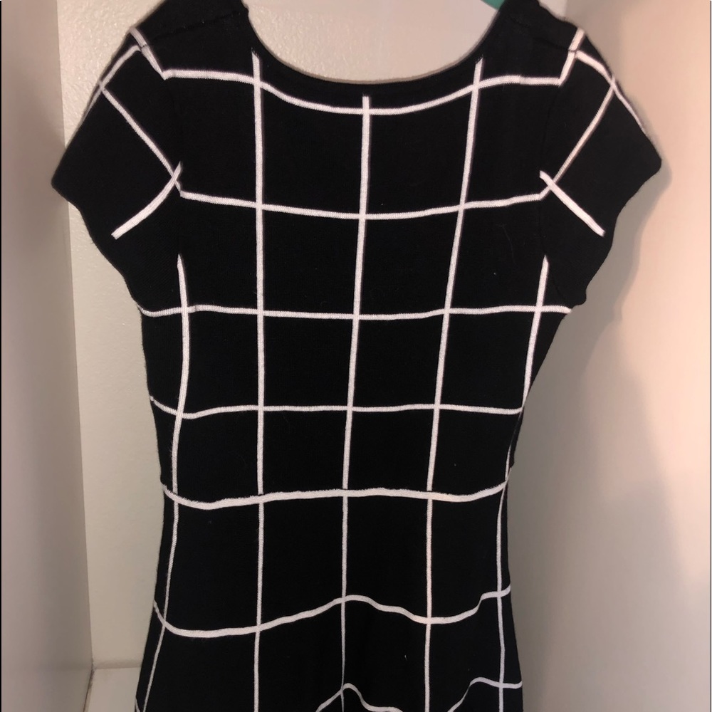 A comfy black and white dress!